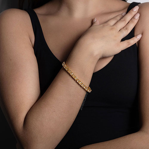 18K Yellow Gold Fancy Yellow Cushion Cut Diamond Line Bracelet