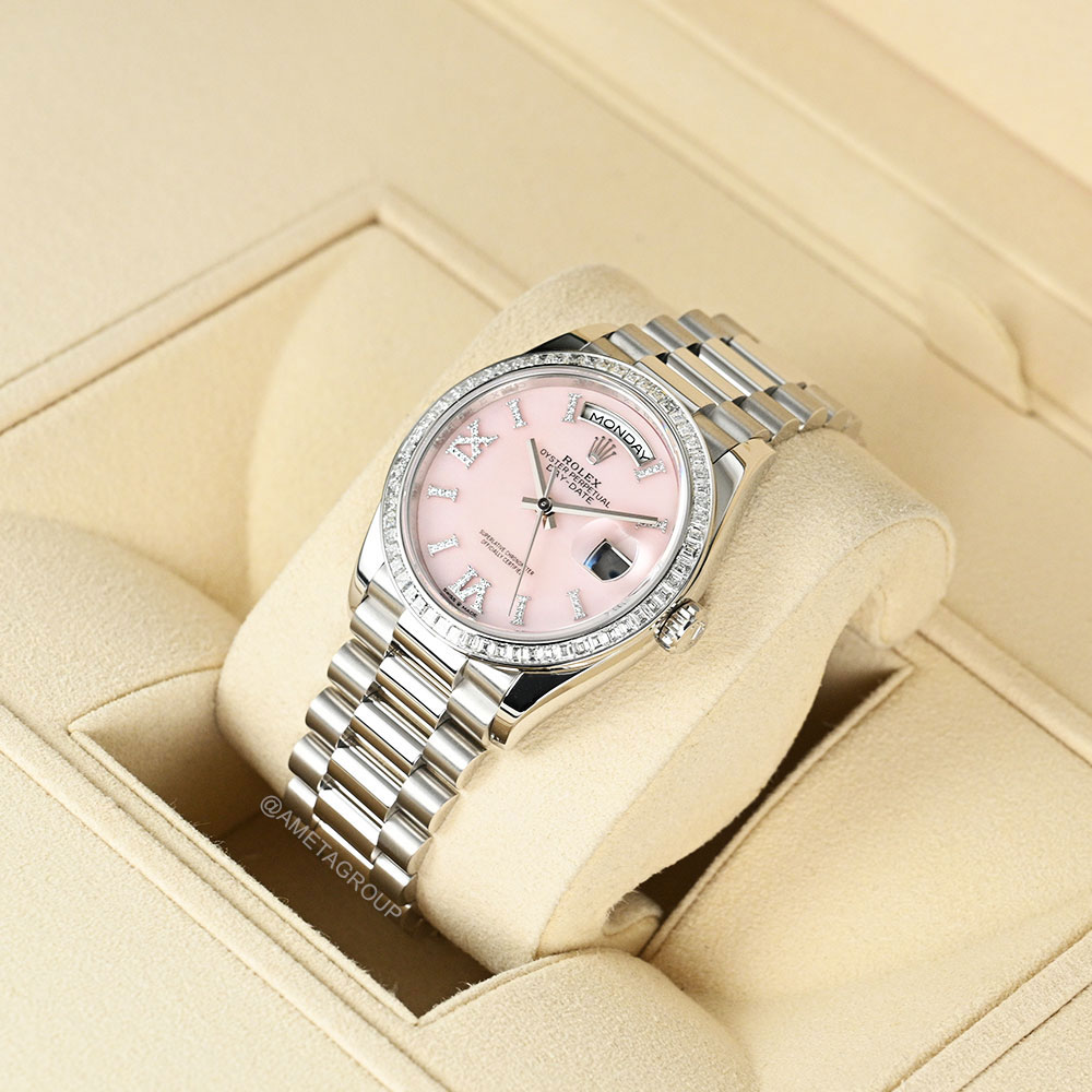 Rolex Day-Date 36, Platinum, Diamond Bezel, Pink Diamond Roman Dial, Presidential Bracelet Rolex Day-Date 36, Platinum, Diamond Bezel, Pink Diamond Roman Dial, Presidential Bracelet